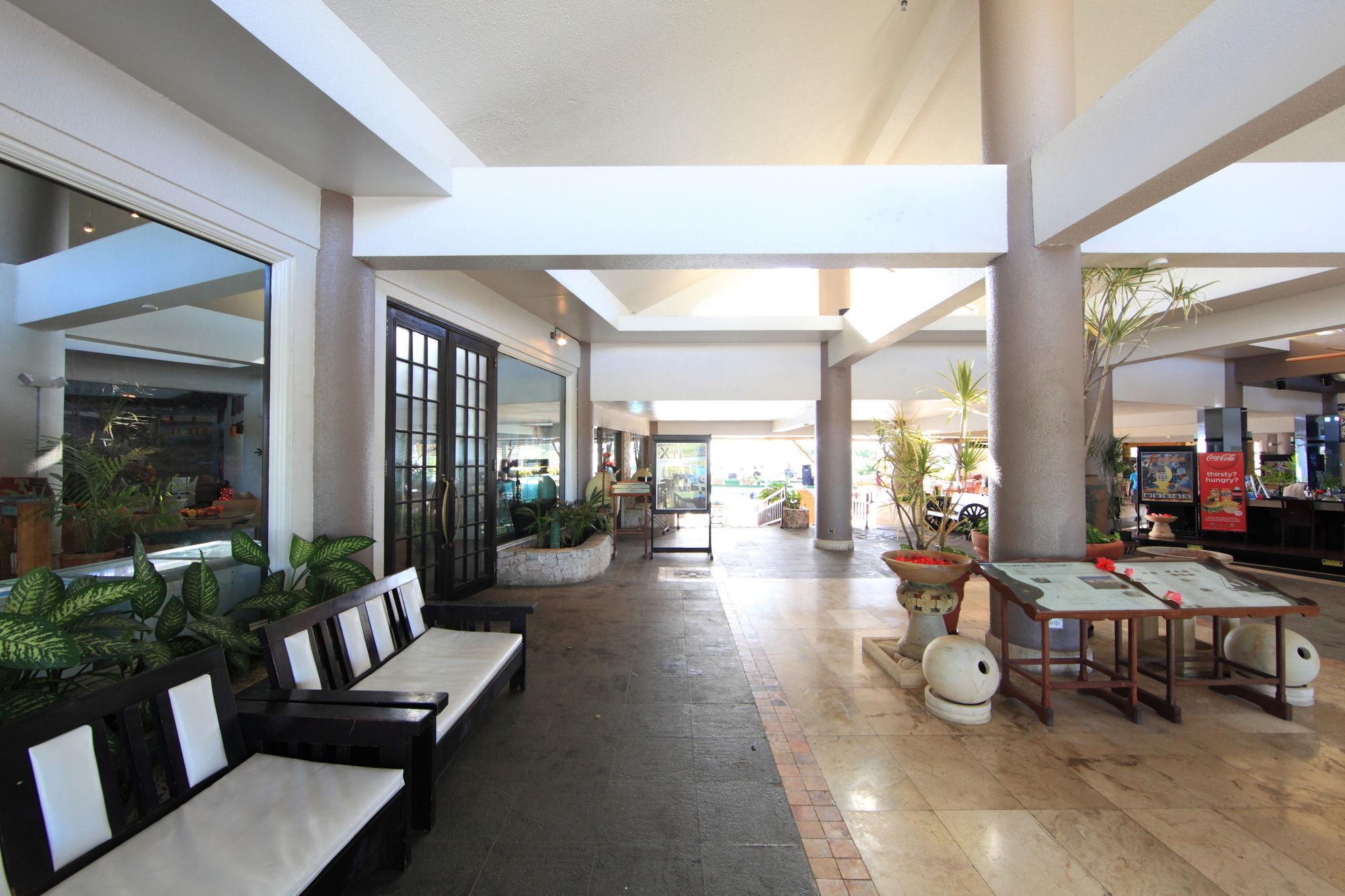 Mariana Resort And Spa Saipan Exterior foto