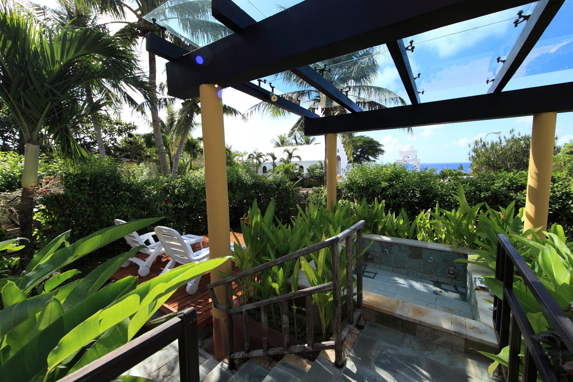 Mariana Resort And Spa Saipan Exterior foto